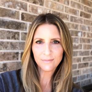 Meet your Posher, Mara